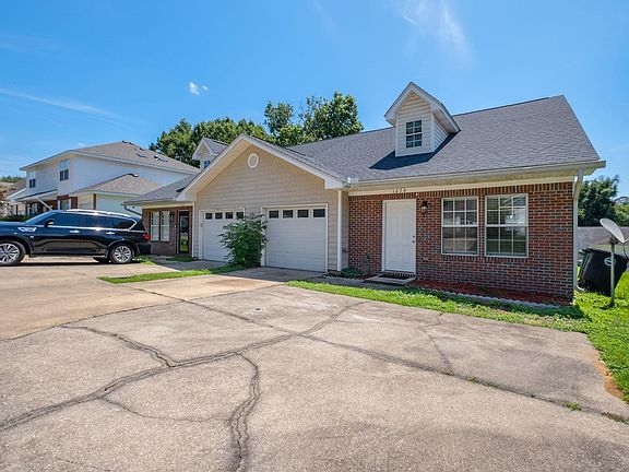 4th image of 1679 Corey Wood Cir