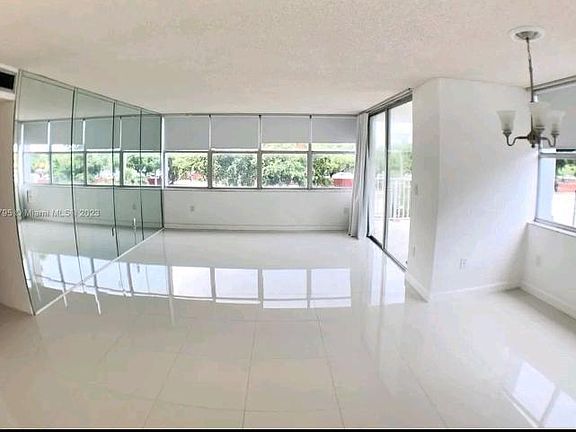 4th image of 1300 NE Miami Gardens Dr APT 306E