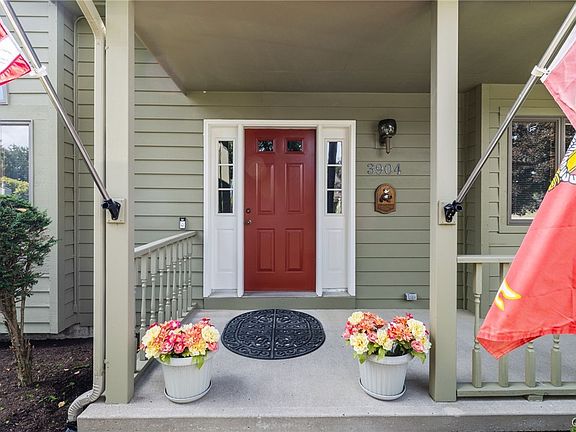 3rd image of 3904 Stetson Cir