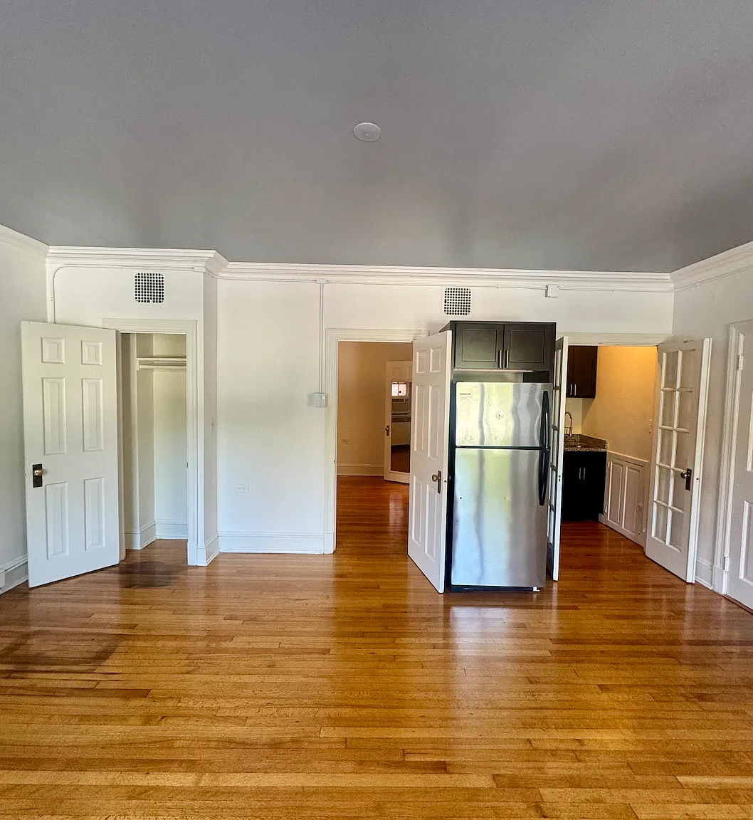 1 bed, 700 sqft, $1,200 — Photo 2