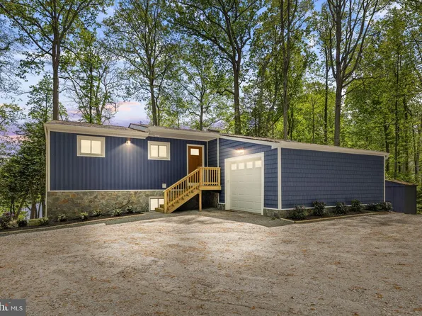 1070 Lakeview Dr, Stafford, VA 22556