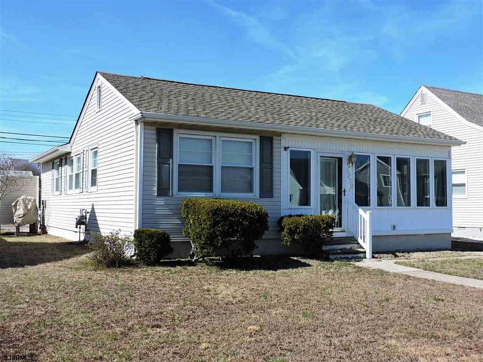 1st image of 3232 Simpson Ave