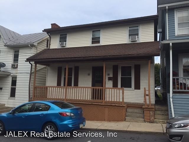 2nd image of 109 N Washington St