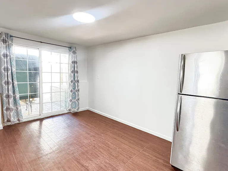 115 Haven Ave #1 — Photo 4