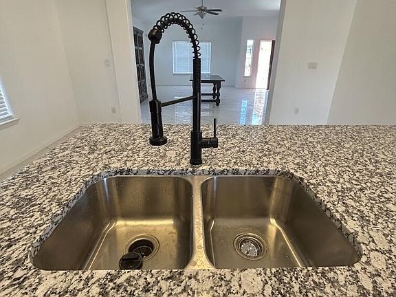 5th image of 301 Resler Ridge Dr