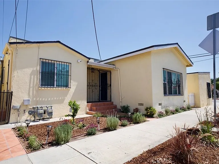 7675 California Ave — Photo 1