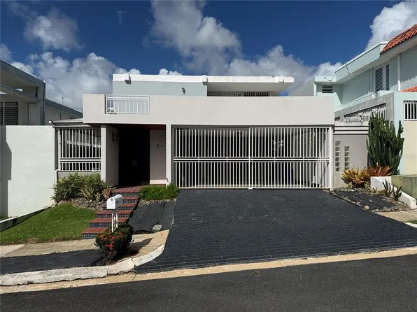 E Ten Alturas De Santa Maria, Guaynabo, PR 00969