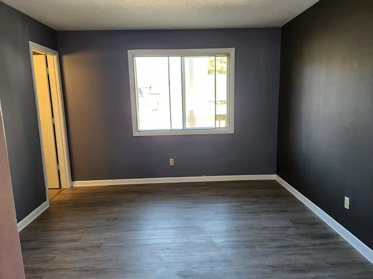 716 Wilson Ave #4 — Photo 8