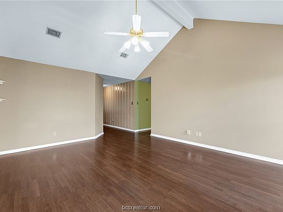 3rd image of 3905 Puffin Way