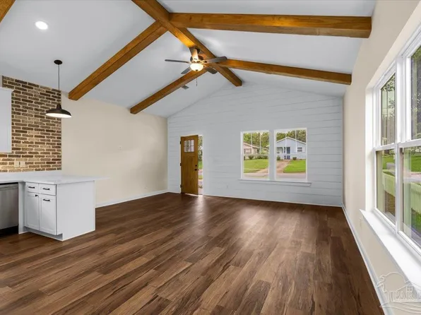 1106 N E St, Pensacola, FL 32501