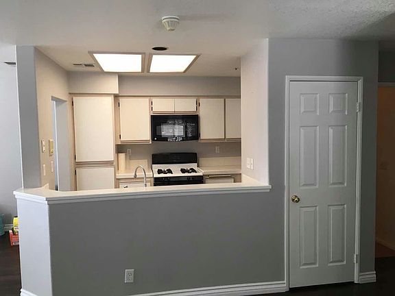 4th image of 17880 Graystone Ave