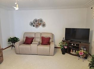3000 N 4th St UNIT 121, Bismarck, ND 58503