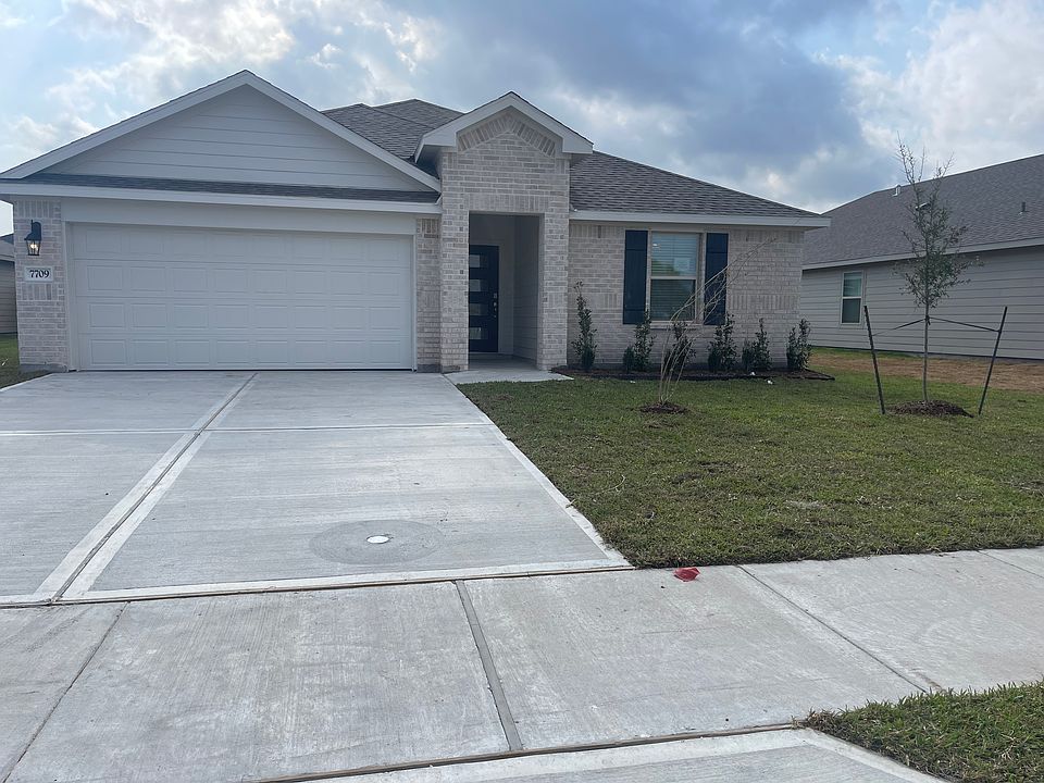 1st image of 7709 Macedonian Dr