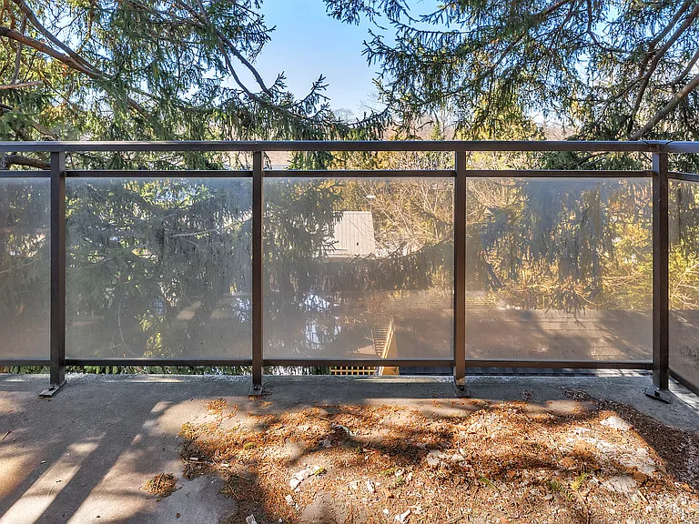 104 Devonshire Ave #301 — Photo 10