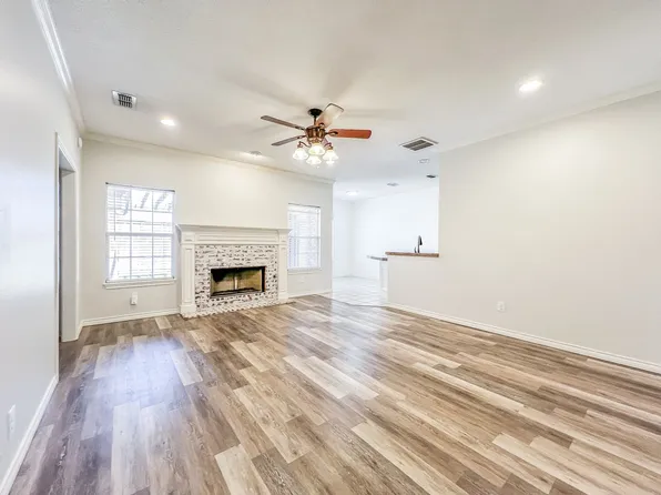 5506 100th St, Lubbock, TX 79424