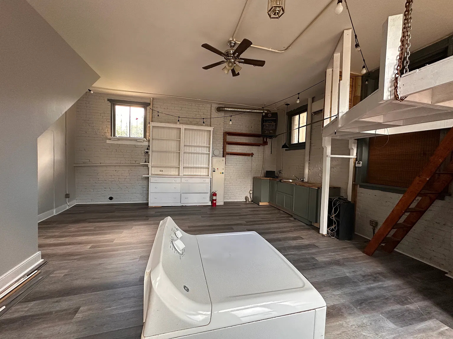 Studio, 800 sqft, $1,450 — Photo 3