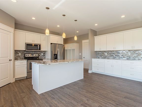 3rd image of 8239 Ginger Dr