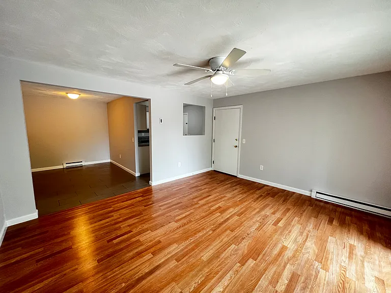 80 Locust Avenue — Photo 31