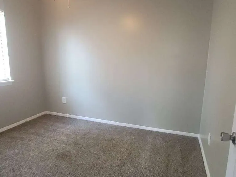 906 Candlewood Dr NW #A — Photo 16