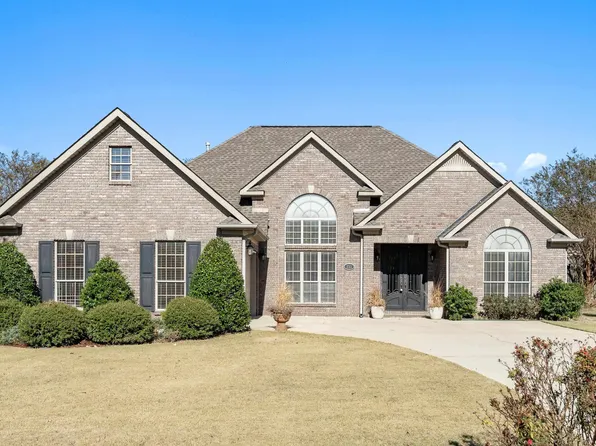 233 Queens Gate, Maylene, AL 35114