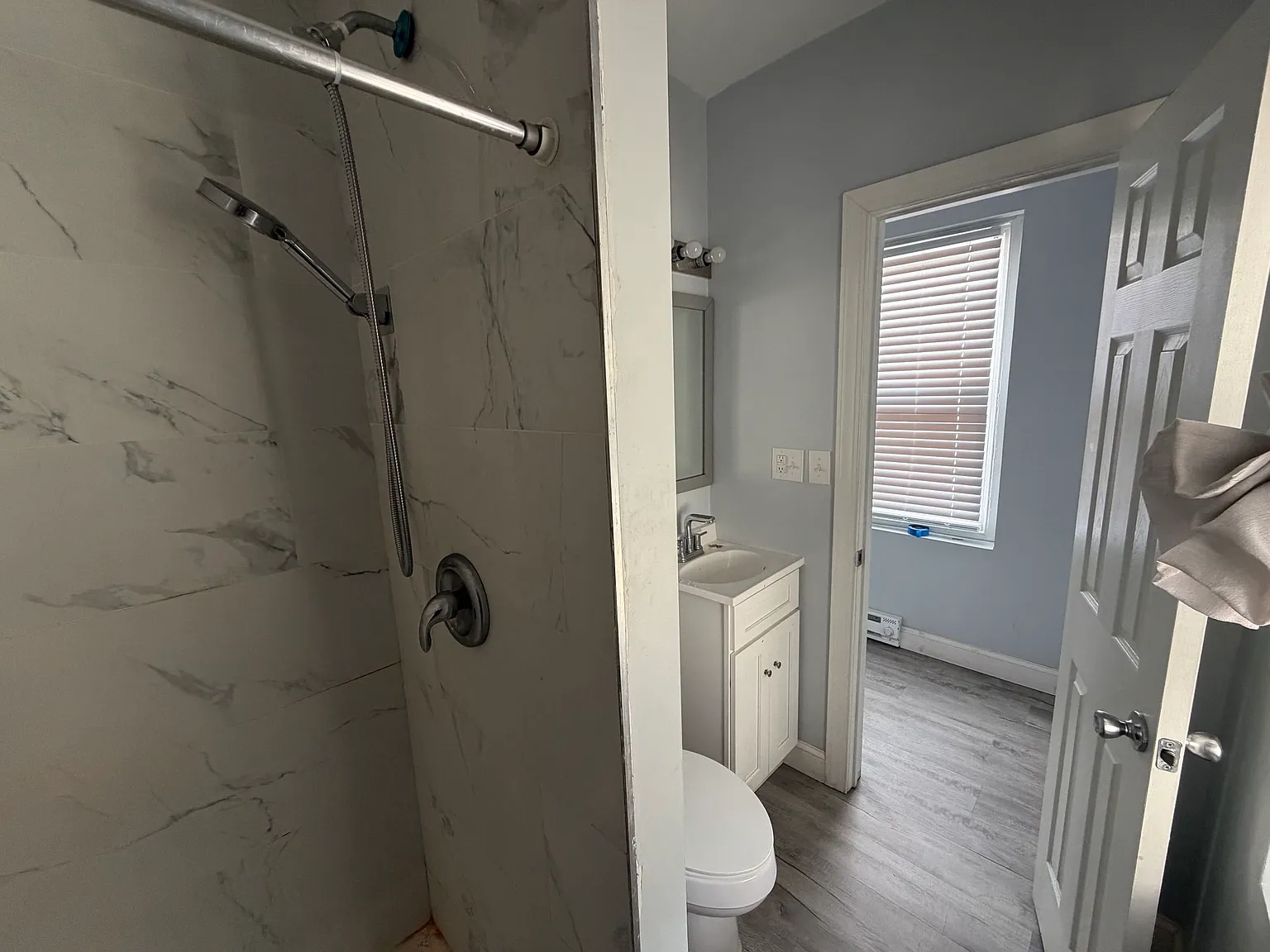 Studio, 795 sqft, $975 — Photo 3