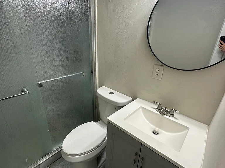 114 Robinhood Dr — Photo 15