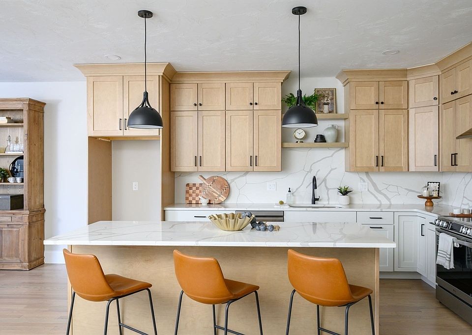 1st image of 42 Metacomet Rd #42