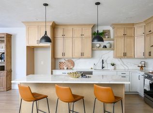 42 Metacomet Rd #42, West Bridgewater, MA 02379