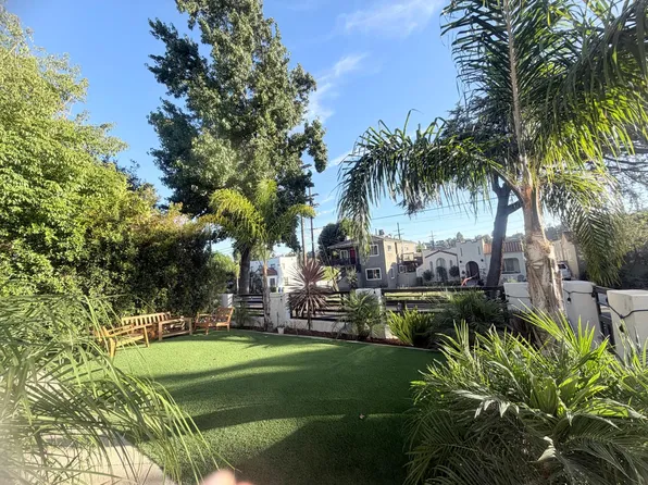 (undisclosed Address), Los Angeles, CA 90039