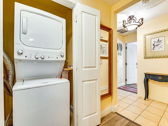 3rd image of 7630 Heritage Crossing Way
