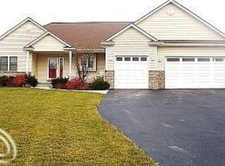 4801 Emerald Valley Loop, Fowlerville, MI 48836