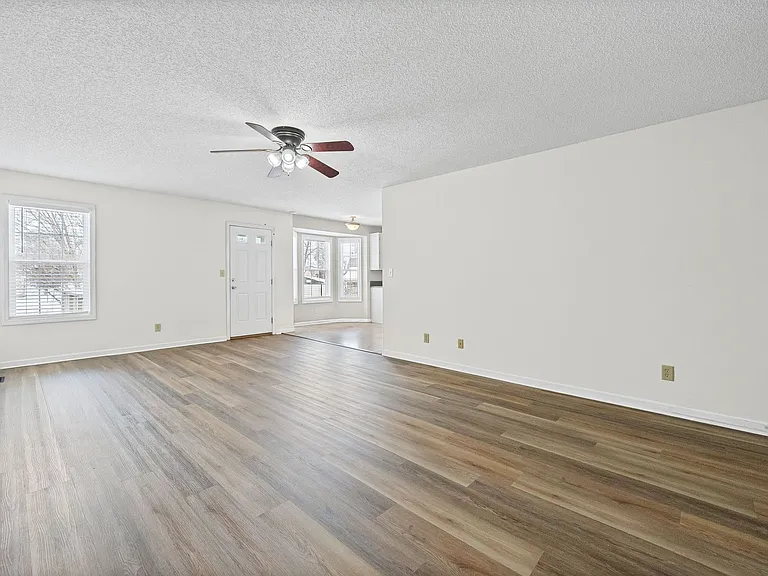 3269 Tabby Dr — Photo 5