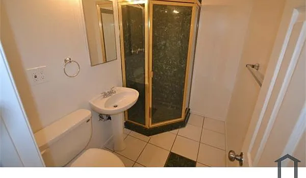 17804 Tamcliff Ave — Photo 10
