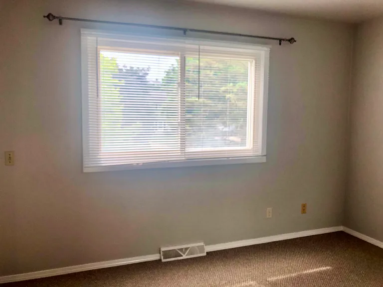 4 Dunraven Ct — Photo 14