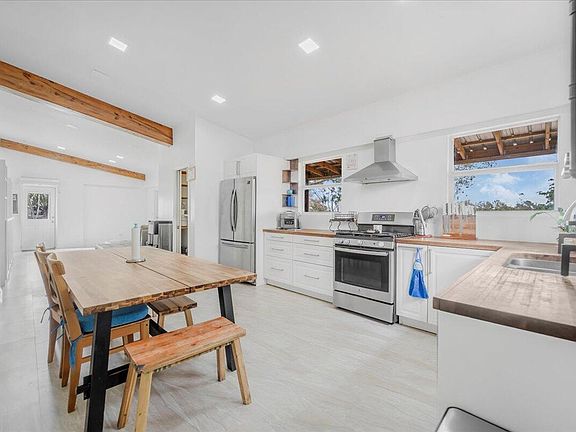 3rd image of 1205 Coffey Road