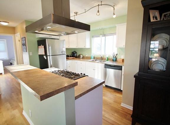 4th image of 1165 Hall Ave