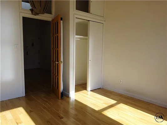 Rented by DSA Realty | media 34