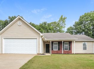 505 Sarahs Ln, Locust Grove, GA 30248