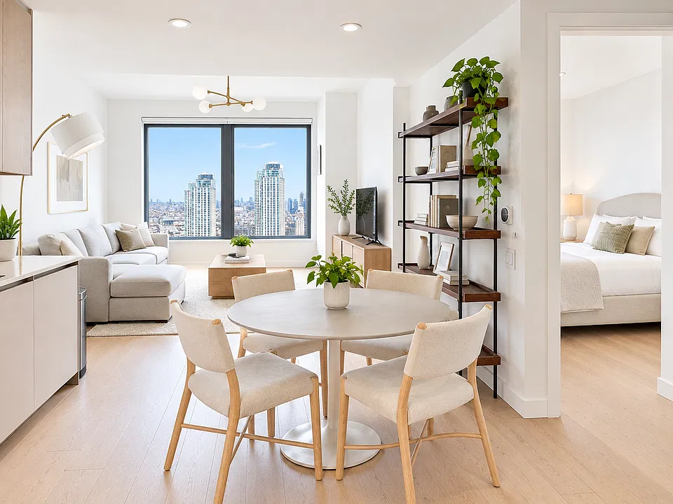 3 Court Sq #3610