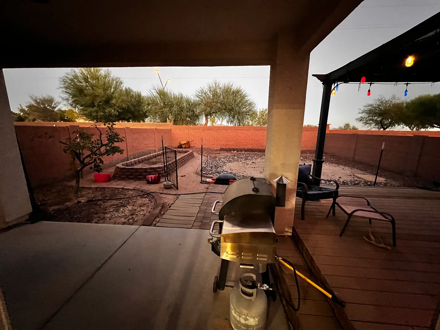 3 bed, 2.5 bath, 2230 sqft, $2,000 — Photo 2
