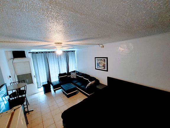 3rd image of 2420-1202 Ridgewood Ave #2420
