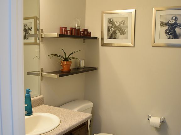 1/2 bath