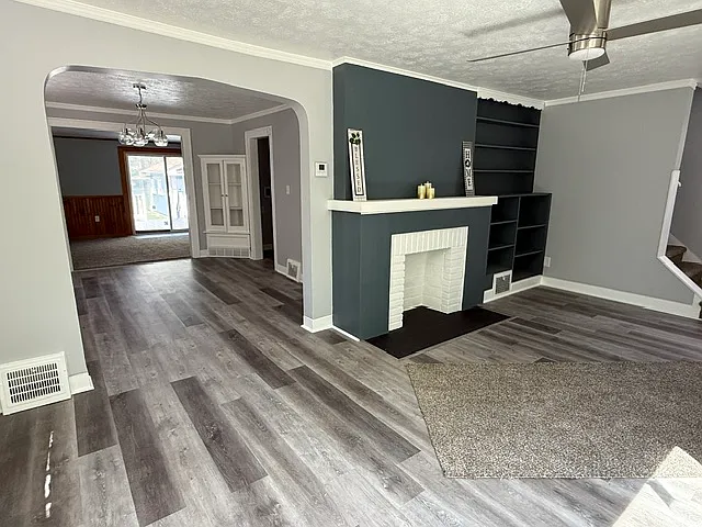 17901 Delavan Ave — Photo 8