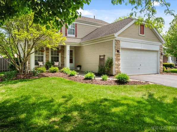 311 Mayfair Ln, South Elgin, IL 60177