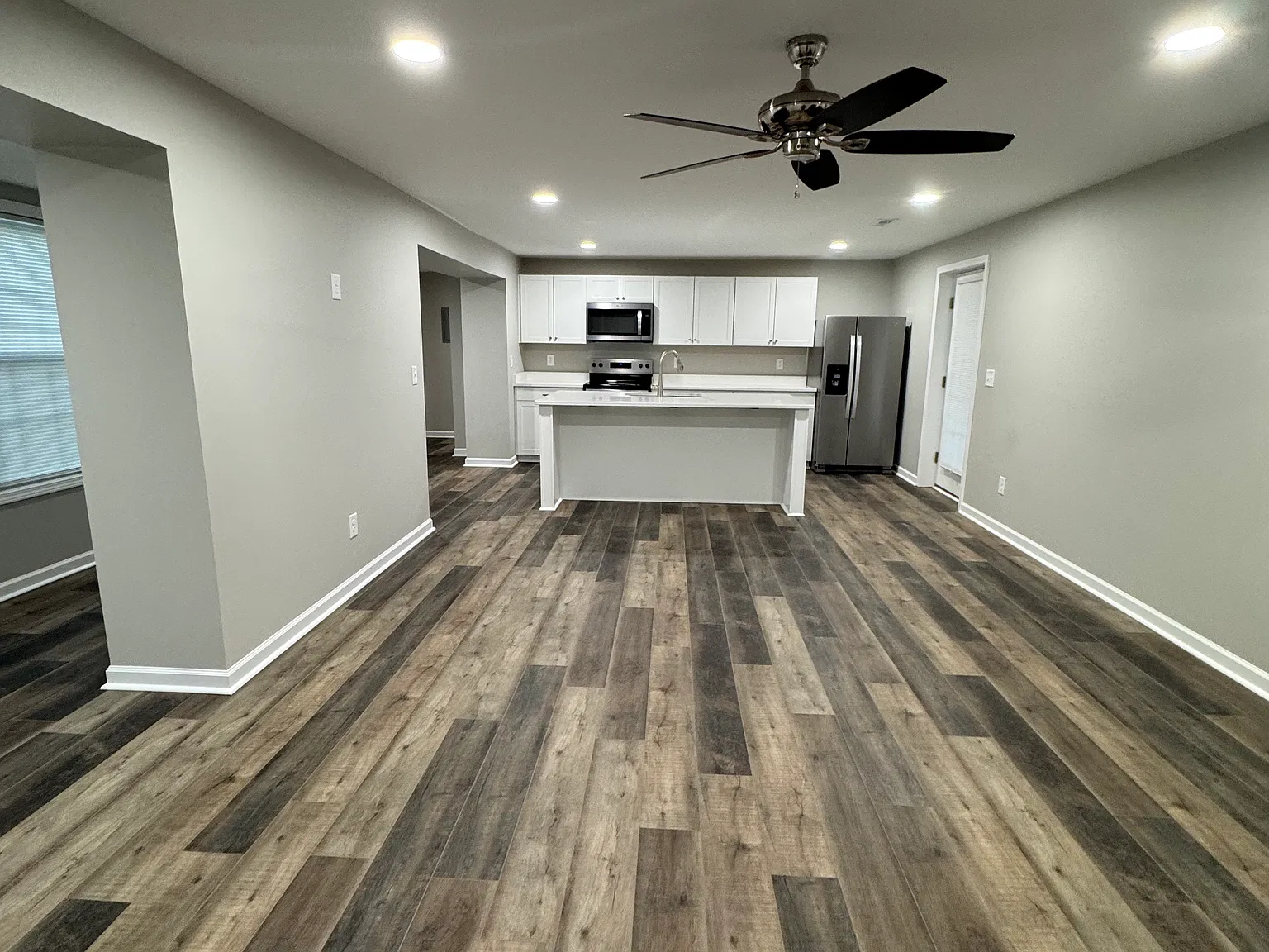 176 Grimes Blvd — Photo 3