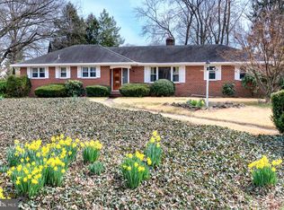 611 Flynn Ave, Moorestown, NJ 08057