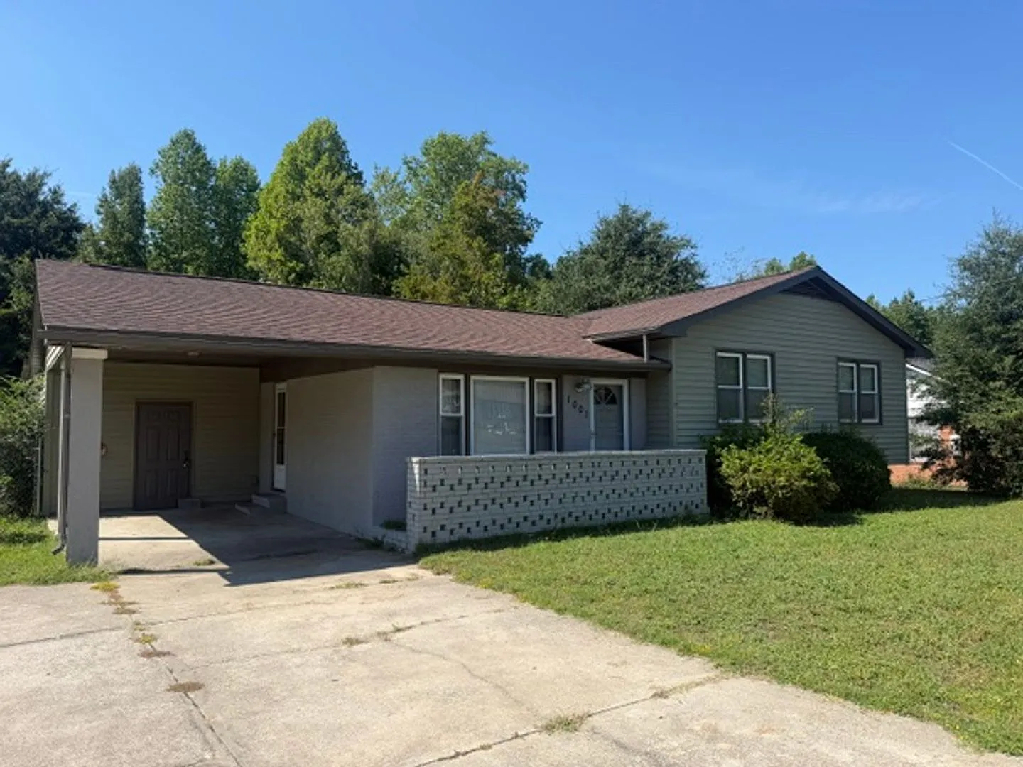 1001 Dianne Circle — Photo 2