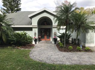 3271 Westcott Dr, Palm Harbor, FL 34684