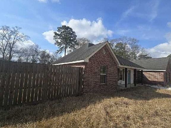 3rd image of 205 County Road 733