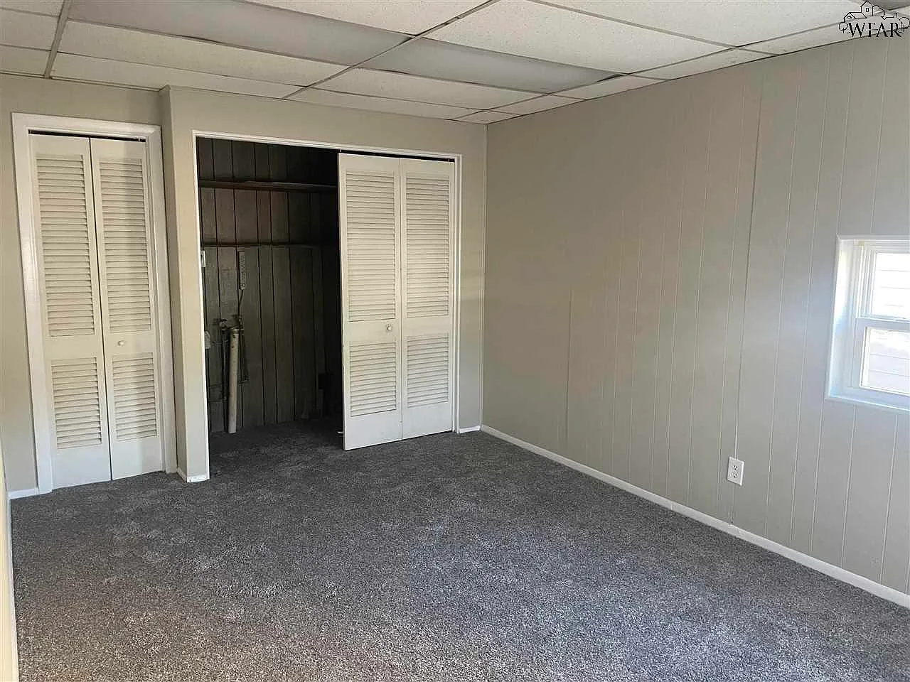 3 bed, 1.0 bath, 1080 sqft, $1,200 — Photo 2